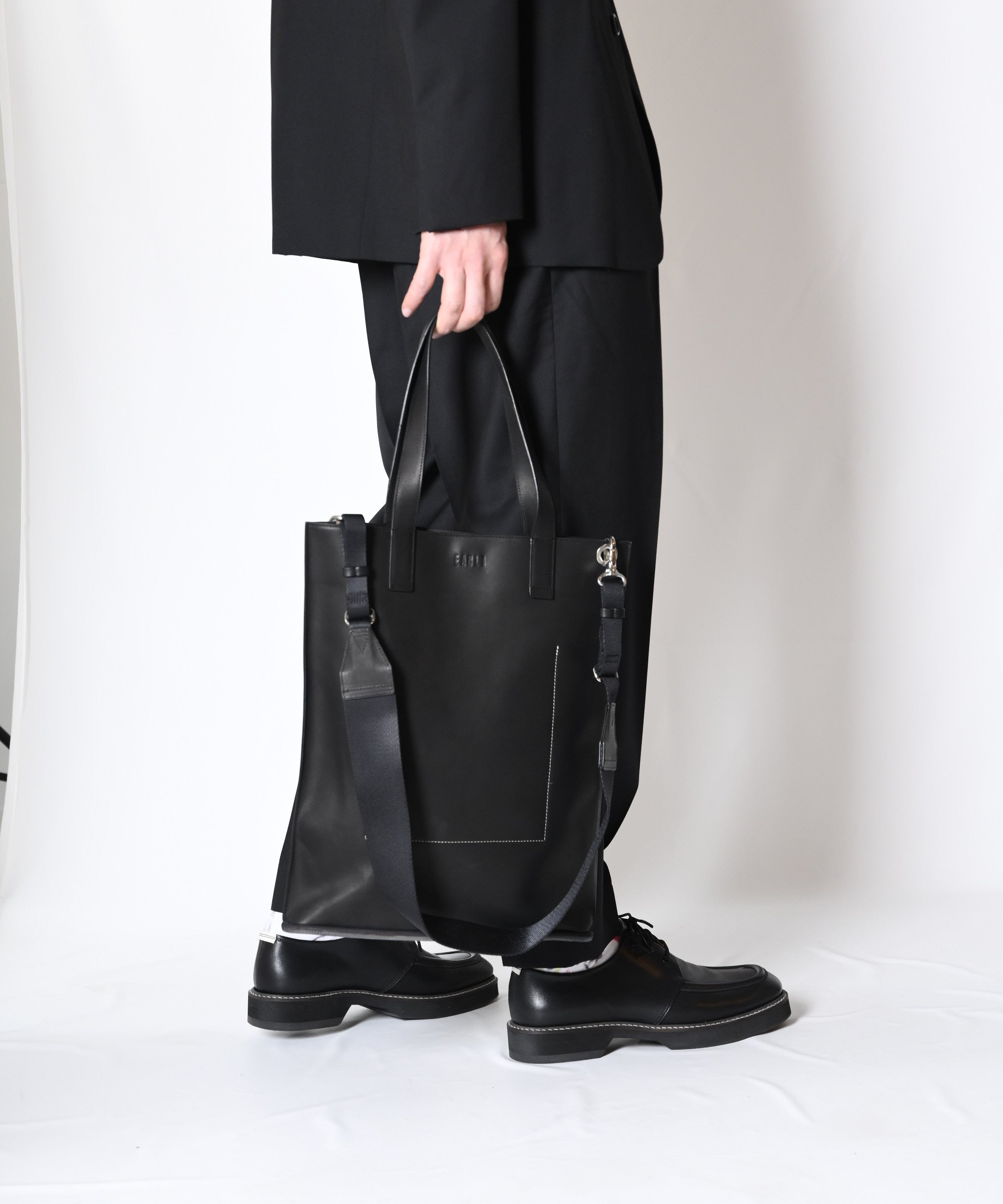 Shoe sole multi tote bag / ER3505