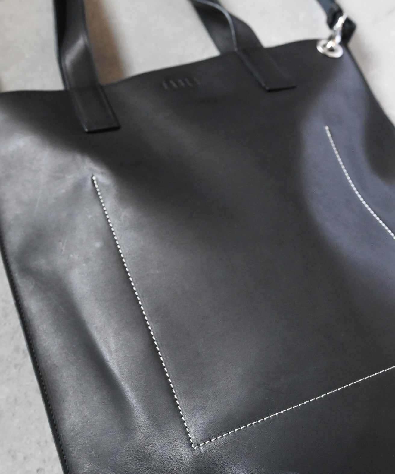 Shoe sole multi tote bag / ER3505