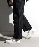 Hole cut sneakers / ER3402