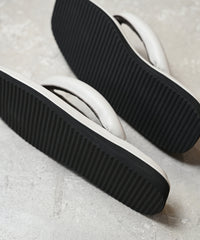 Mixed tong sandals / ER4305