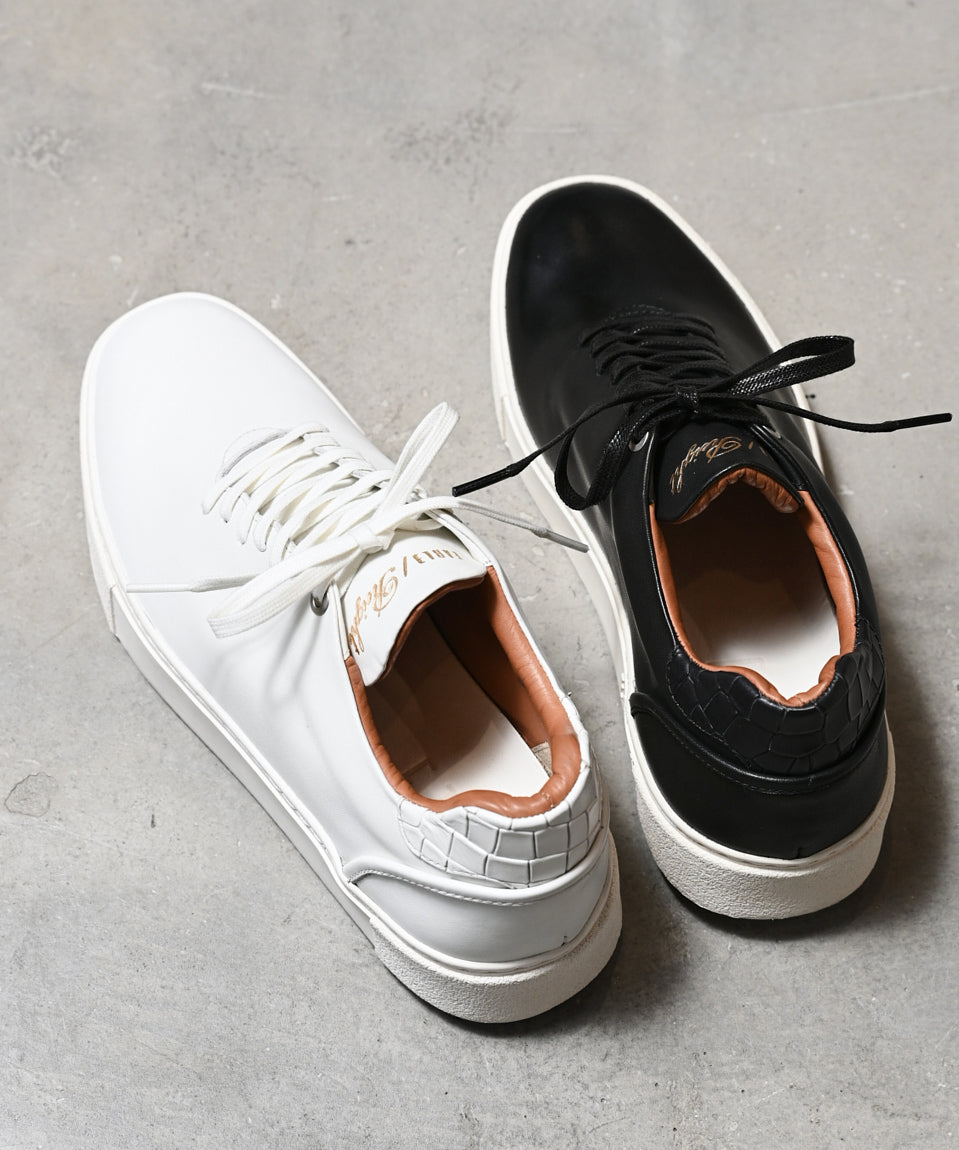 Hole cut sneakers / ER3402 – EARLE(アール)｜公式オンラインストア 